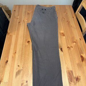 Banana Republic Chinos Emerson Straight Fit 34x32